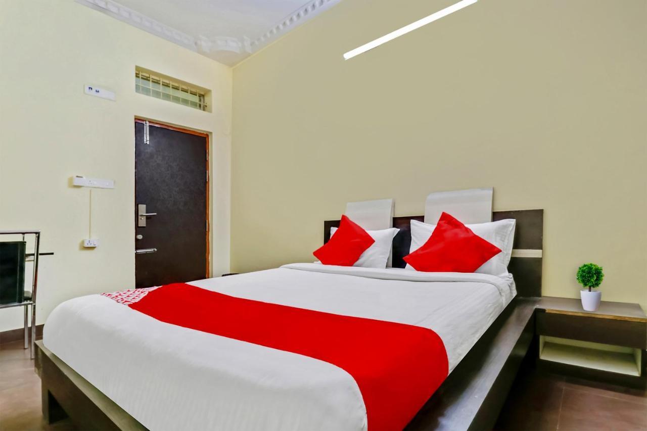 Oyo J P Palace Hotel Dod Ballapur Luaran gambar